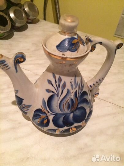 Эмаль. Лоток. Масленка и чайник заварной