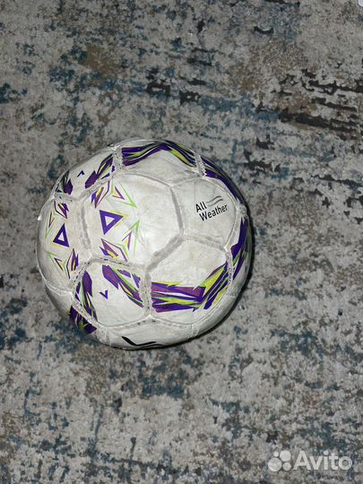 Футбольный мяч