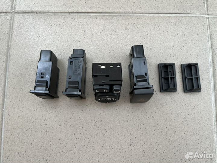 Кнопки Toyota Avensis 2003-2008