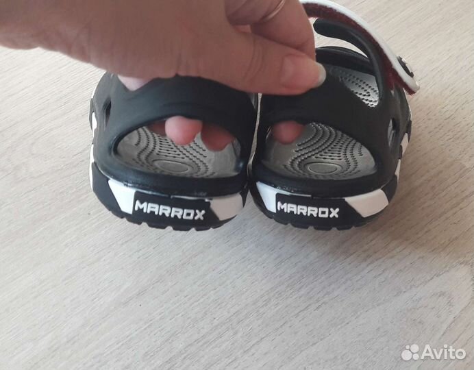 Сандали новые 25 р