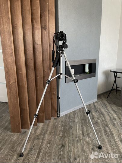 Штатив для фотокамеры профессиональный