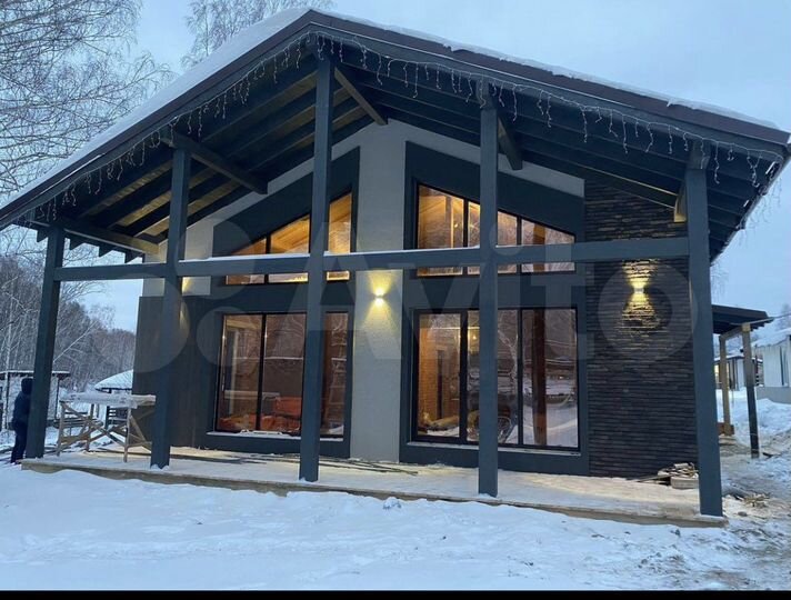 Дом 186 м² на участке 7 сот.