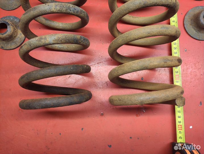 Пружина передняя Ford Bronco 2