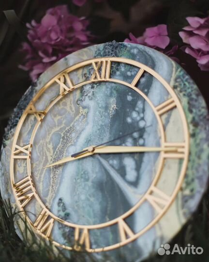 Часы из эпоксидной смолы