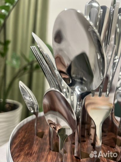 Набор столовых приборов