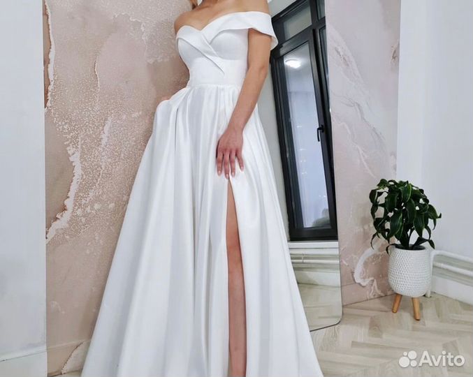 Платье свадебное