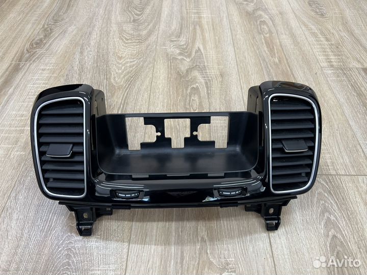 Дефлектор воздуховода центральный GLE, GLS