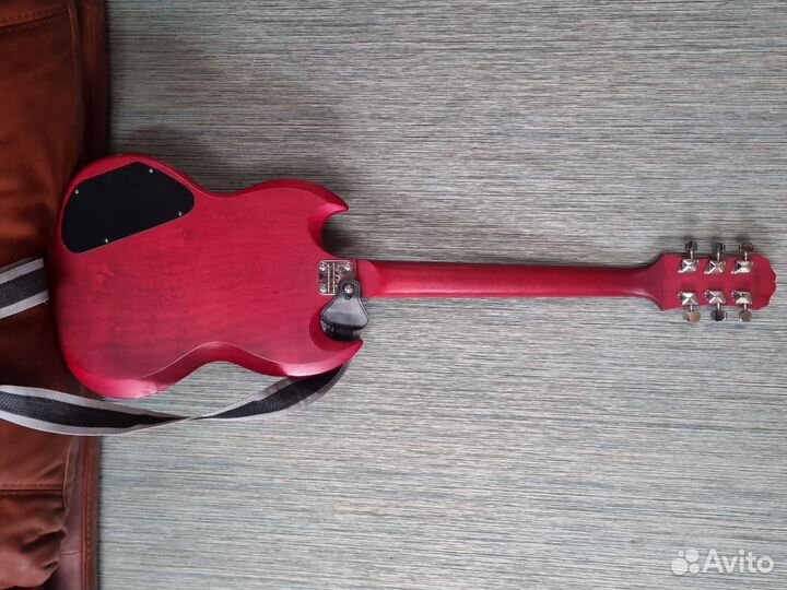 Электрогитара Epiphone SG Cherry