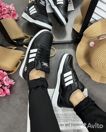 Кеды adidas женские черные