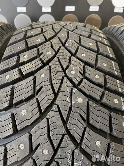 Triangle IcelynX TI501 215/65 R16 101T