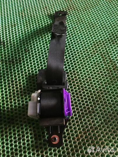 Ремень безопасности задний левый Hyundai Solaris 2