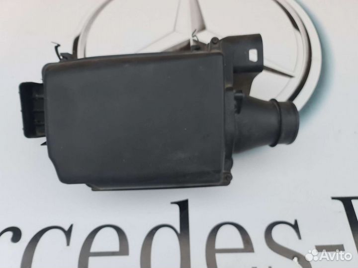 Корпус воздушного фильтра двигателя М274 W212/W204