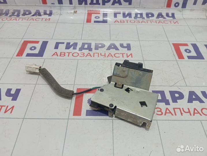 Замок багажника Ford Mondeo 3 (B4Y) 4779096