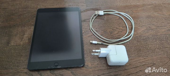 iPad mini 2 64gb wifi + cellular SIM model A1490