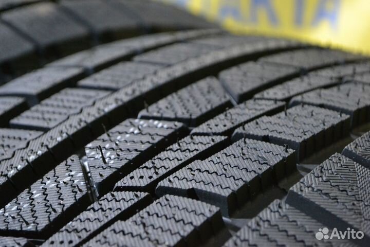 Tourador Winter Pro TSU2 225/45 R18 95V