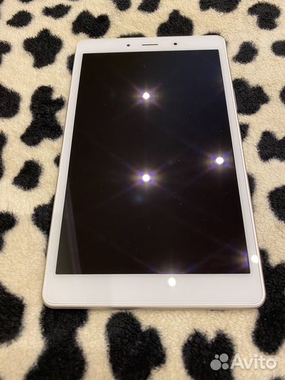 Планшет Samsung galaxy Tab A 8.0 2019 32 гб 3G