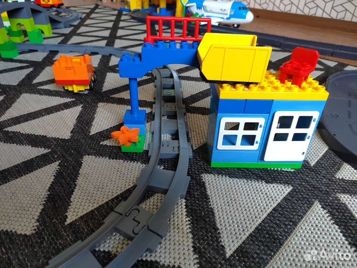 Lego duplo поезд