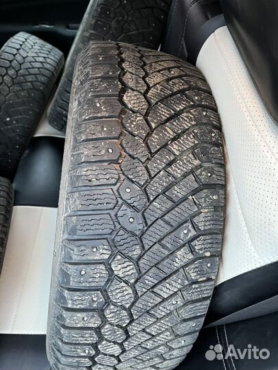 Gislaved Nord Frost 200 195/60 R15 92T