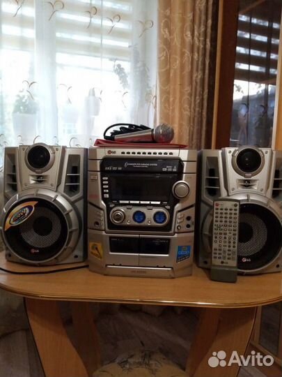 Музыкальный центр LG с караоке