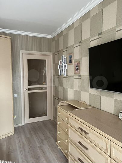 2-к. квартира, 64 м², 5/10 эт.