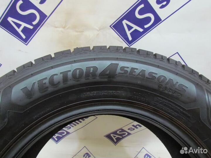 Goodyear Vector 4Seasons Cargo 215/65 R16C 92N