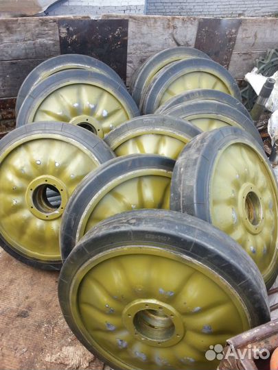 Опорные катки 8.32.019 на мтлб