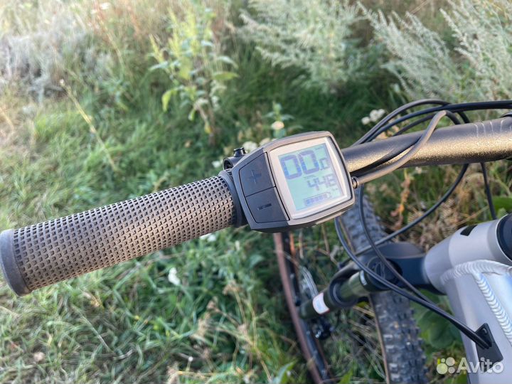 Вел Cube Reaction Hybrid «L» (2022)