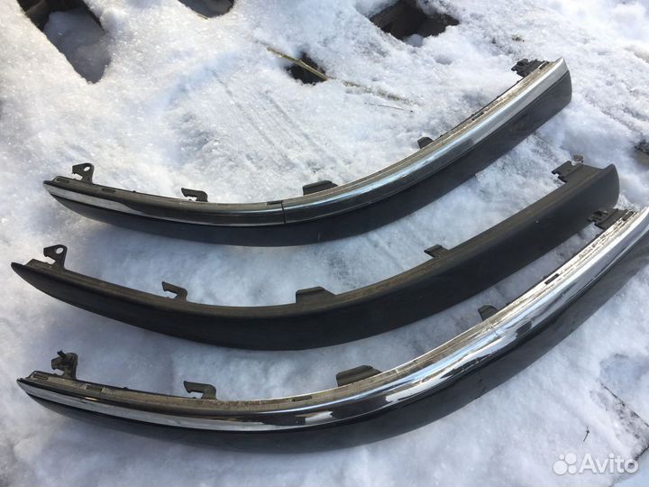 Молдинг бампера с хромом черный VW Passat B5+ GP