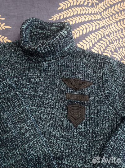 Продам тёплый качественный свитер