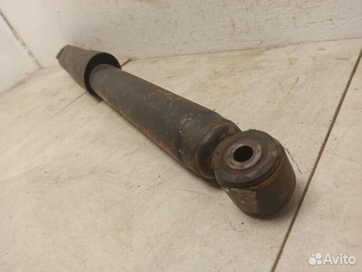 Амортизатор задний Джип