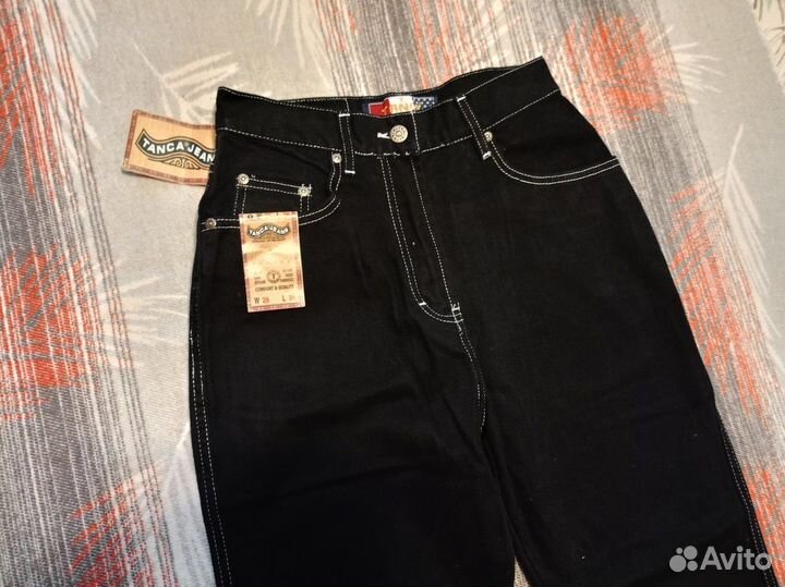Женские джинсы 40 и 44 размер