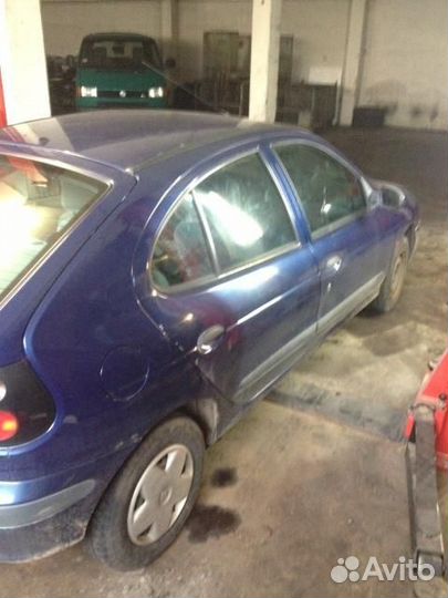 Разбор на запчасти Renault Megane 1996-2002