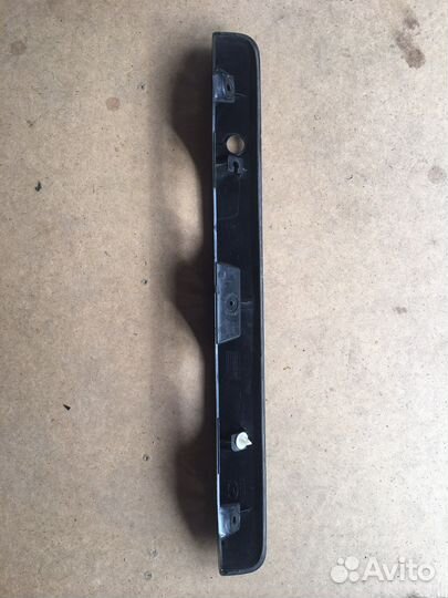 Накладка крышки багажника Huyndai Accent