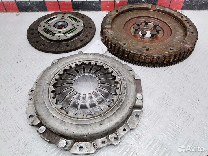 Маховик (демпфер сцепления) для Renault Clio 3