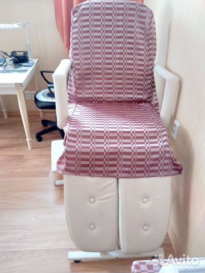 Аппаратный маникюр