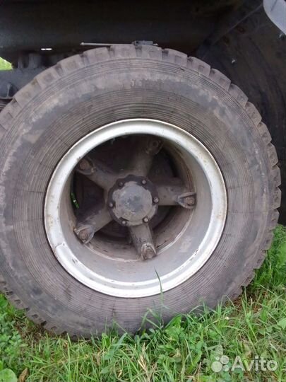 Резина 9.00R20 бу