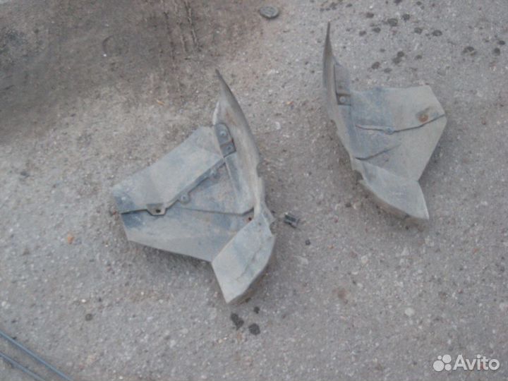 Пыльники заднего бампера Kia Rio DC седан