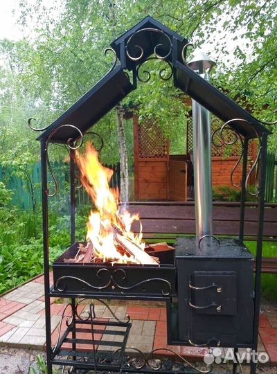 Мангал с крышей