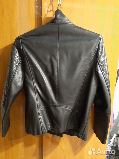 Кожаная куртка косуха женская
