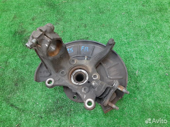 Кулак передний правый volkswagen Touran (1T1) 2005