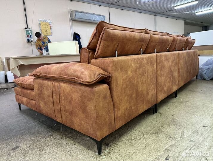 Дизайнерский диван Гаспар