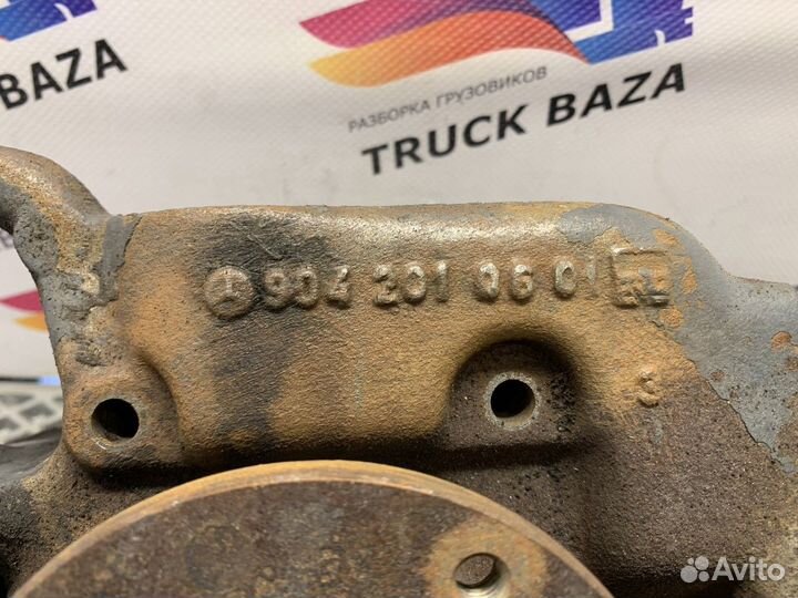 Насос водяной (помпа) Mercedes-Benz Atego