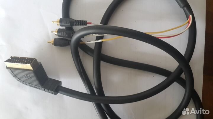 Кабель Scart-Тюльпаны фирмы Monster Cable