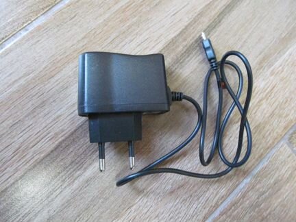 Cетевой адаптер Digma micro USB 1A