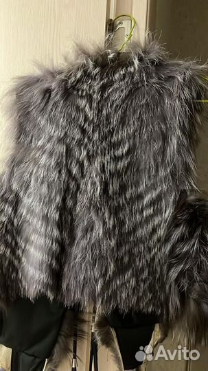 Меховая жилетка