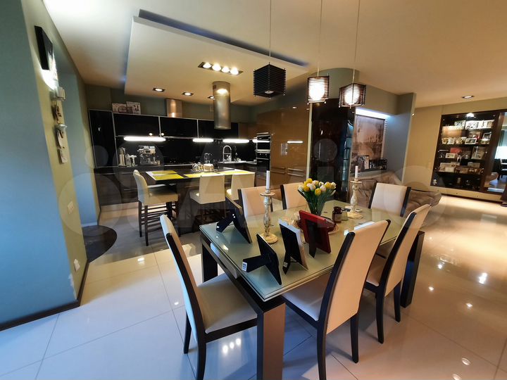 4-к. квартира, 226,4 м², 5/9 эт.