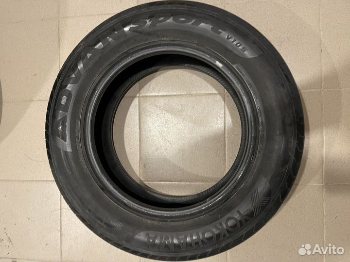 Yokohama Advan Sport V105 235/65 R17 108W