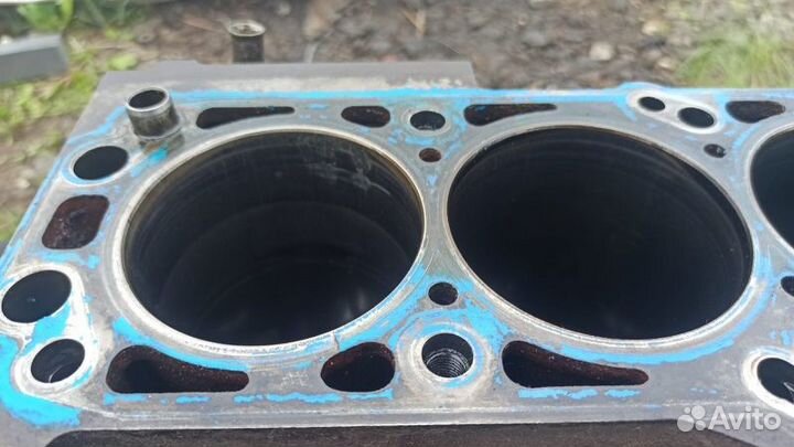 Блок цилиндров Daewoo Nexia седан F16D3 2012