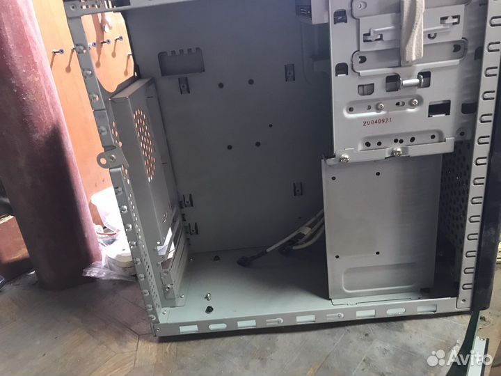 Корпус для пк. Добротный маленький тяжёлый