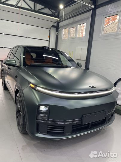 Оклейка автомобиля антигравийной пленкой